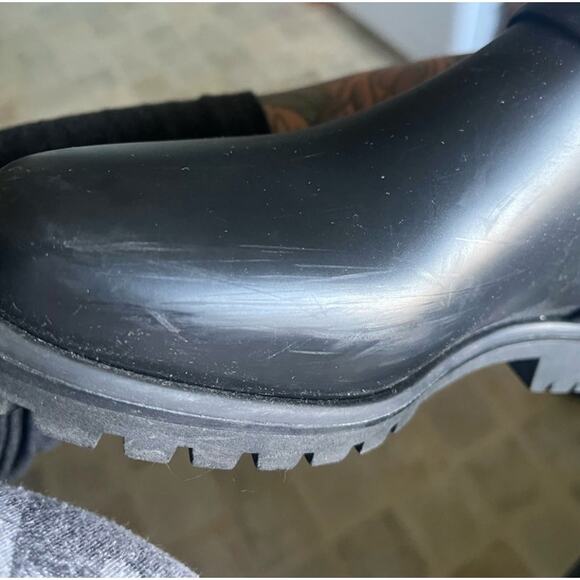 Bernardo Zoe Rain Boot Lug Sole Chelsea Rubber Ankle Bootie in Black - Picture 6 of 7